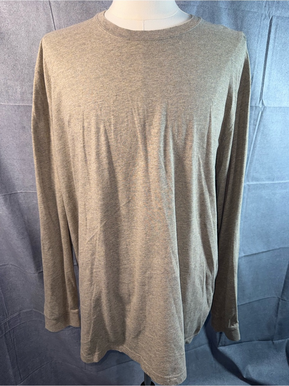 2252-Eddie Bauer Men's Short-Sleeve Tee - Taupe